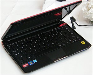 Netbook Acer Ferrari One
