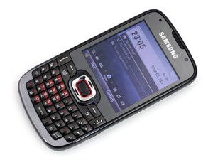 Omnia thứ hai giống BlackBerry trình làng 