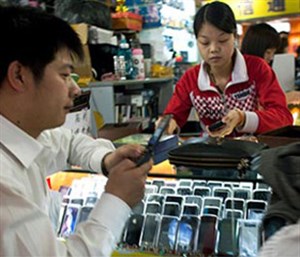 Xâm nhập thế giới điện thoại “nhái” ở Trung Quốc