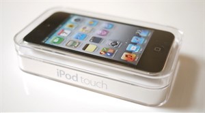 'Đập hộp' iPod Touch và Nano mới