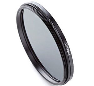 Carl Zeiss sản xuất cả kính lọc và dây đeo