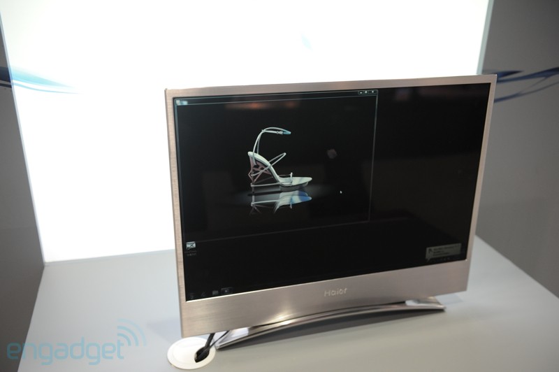 Haier trình diễn TV OLED màn trong suốt