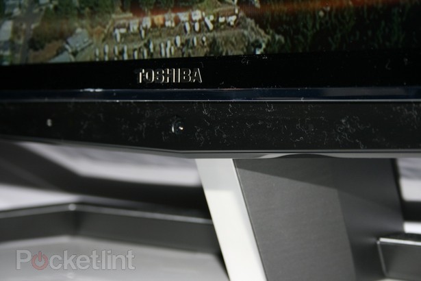 Toshiba ra TV 3D không cần kính loại lớn