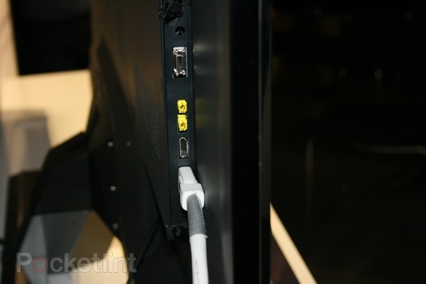 Toshiba ra TV 3D không cần kính loại lớn