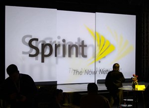 Sprint “thêm dầu vào lửa” thương vụ AT&T-T-Mobile