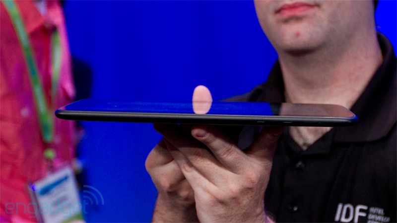 Intel hé lộ mẫu tablet Android chạy chip Medfield