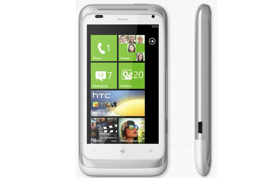 Smartphone nào "hot" nhất cuối năm 2011?