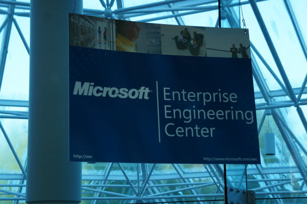 "Đột nhập" đại bản doanh của Microsoft