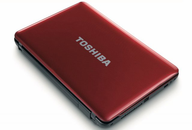 Toshiba ra loạt notebook giá rẻ