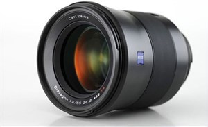 Carl Zeiss ra ống kính cho máy mirrorless và Apo Sonnar T* 135mm F2