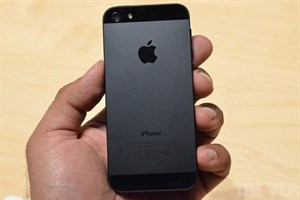 Soi từng chi tiết của siêu phẩm iPhone 5 