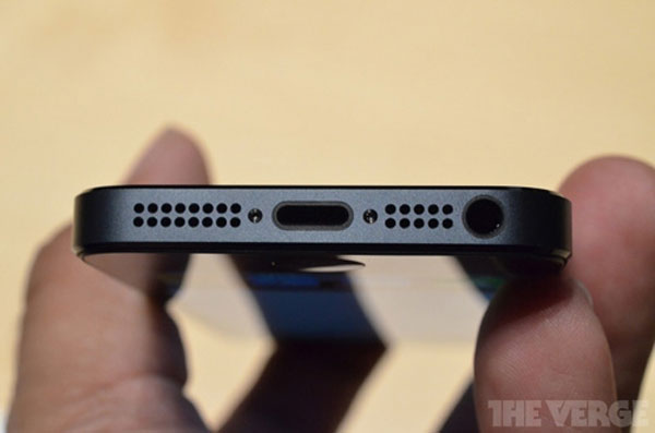 Soi từng chi tiết của siêu phẩm iPhone 5