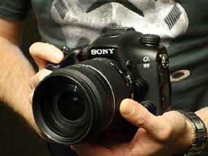 Sony hiện thực hóa NEX-6 và A99, thêm full-frame RX1