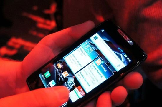 Những đối thủ có thể chơi ép sân iPhone 5