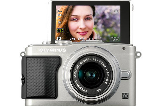 Olympus làm mới dòng PEN với E-PL5 và E-PM2