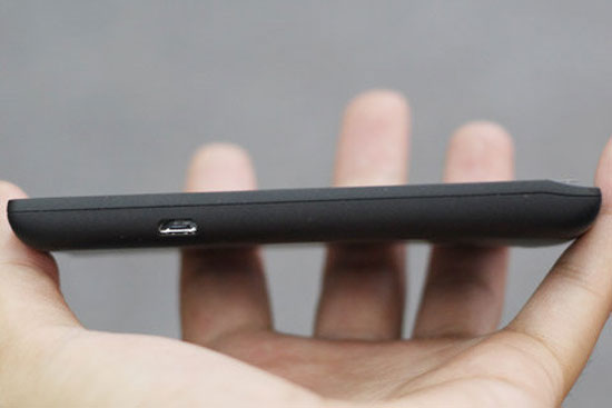 Sony Xperia Miro bắt đầu bán tại Việt Nam