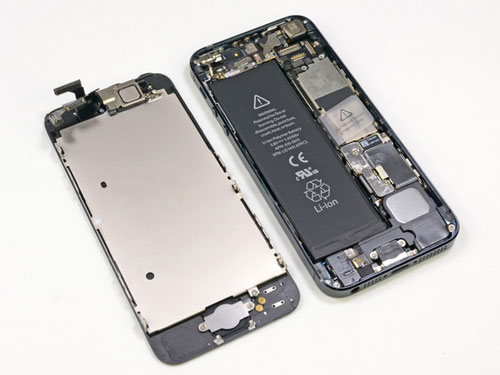 “Mổ bụng” soi mọi chi tiết bên trong iPhone 5