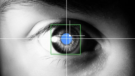 "Mắt thần" điều khiển máy tính bảng