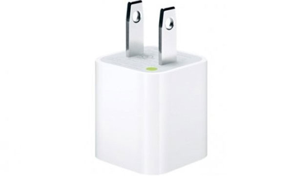 4 phụ kiện cần mua ngay cho iPhone 5