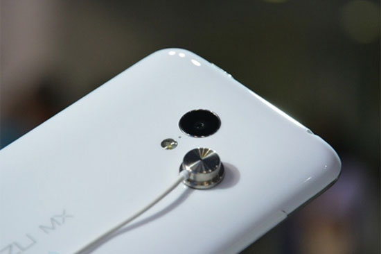 Meizu MX3 dùng pin 2.400 mAh Điện thoại Meizu MX3 ra mắt với bộ nhớ trong 128 GB