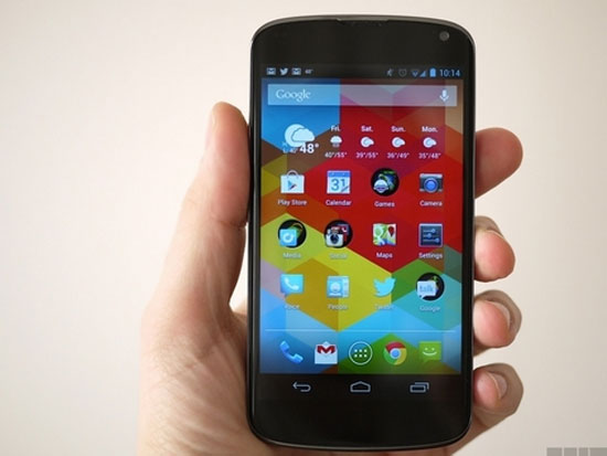 Nexus 4 Smartphone Nexus 4 cháy hàng, khó có khả năng bán lại
