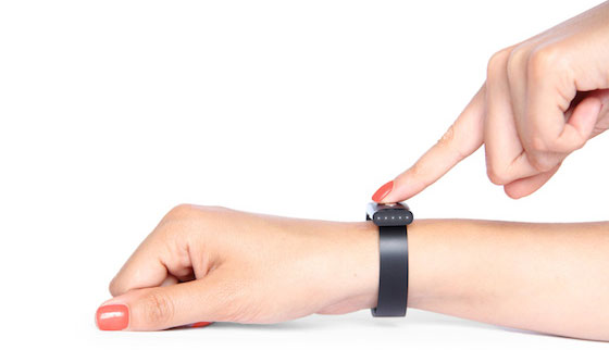 Nó có thể được tùy biến dưới nhiều hình thức khác nhau như nhẫn, vòng cổ, băng đeo tay... Nymi - Chìa khóa bảo mật của tương lai