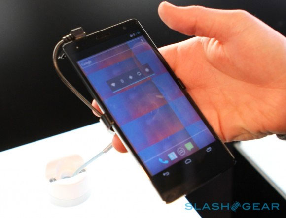 Panasonic ngậm ngùi rút lui khỏi thị trường điện thoại thông minh