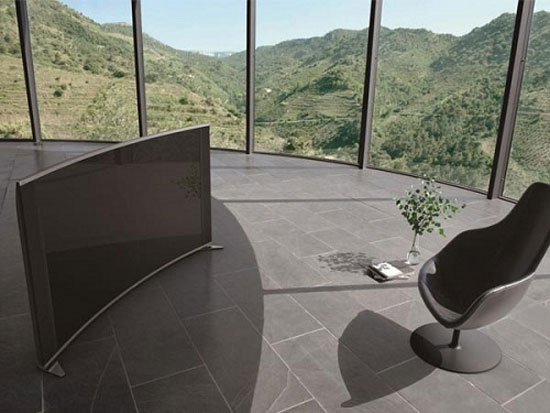 TV LED màn hình cong đầu tiên thế giới