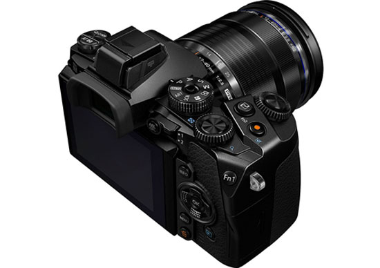 Olympus ra mắt E-M1 chống nước và bụi