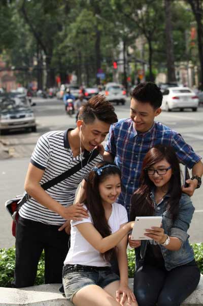 Iconia A1-811 phiên bản 3G với sắc màu thời trang