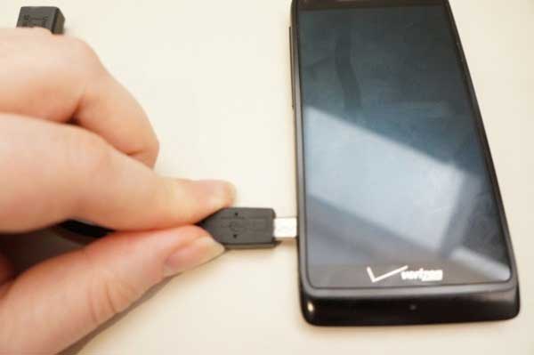 Làm thế nào để kết nối USB với Android Phone?