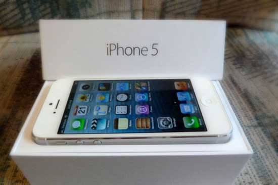 Giá iPhone 5 xách tay "sụt" xuống dưới 14 triệu đồng