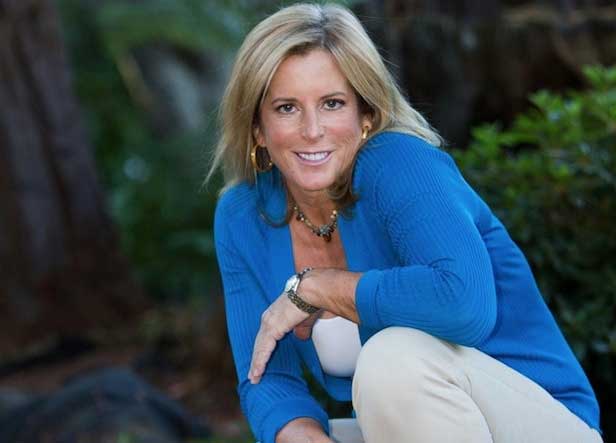 Joy Covey Giám đốc tài chính đầu tiên của Amazon qua đời do tai nạn