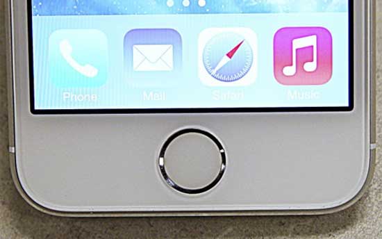 Phím Home với khả năng nhận dạng vân tay. Không khí ngày bán iPhone 5S, iPhone 5C đầu tiên trên thế giới