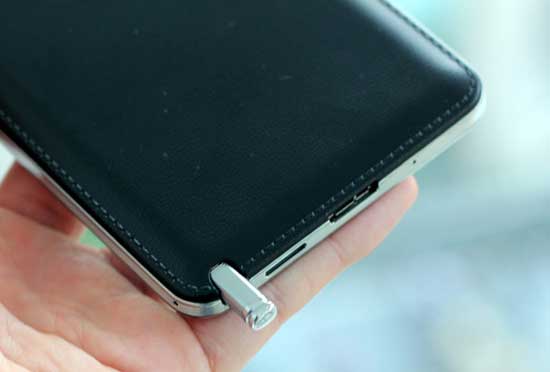 Bút S Pen Đánh giá Galaxy Note 3 - Bút cải tiến, pin tốt