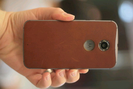 Kim loại đã trở thành bắt buộc với smartphone cao cấp