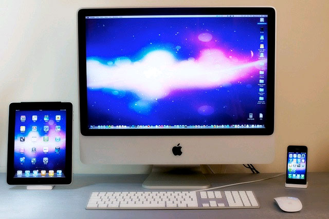 Chữ "i" gắn liền với tên tuổi của Apple Liệu chữ "i" huyền hoại của Apple có biến mất?