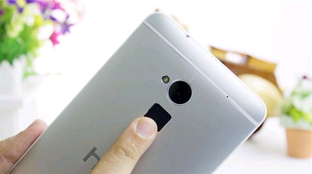 HTC One Max quay trở lại Việt Nam với giá giảm hơn một nửa