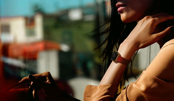 Apple Watch Edition bản vàng 18 Karat kèm hộp đựng