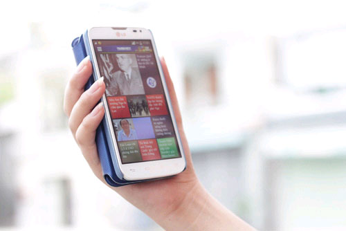 Người Việt dùng điện thoại vào Internet ngày càng tăng