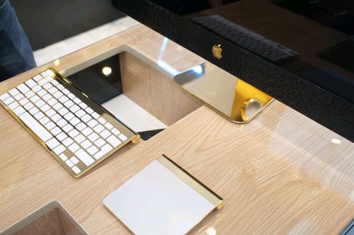 iMac mạ vàng và bọc da cá sấu iMac mạ vàng và bọc da cá sấu đầu tiên tại Việt Nam
