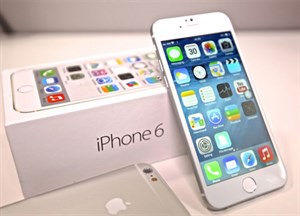 Nhân viên vận chuyển khoe ảnh chụp bên 195.000 chiếc iPhone 6