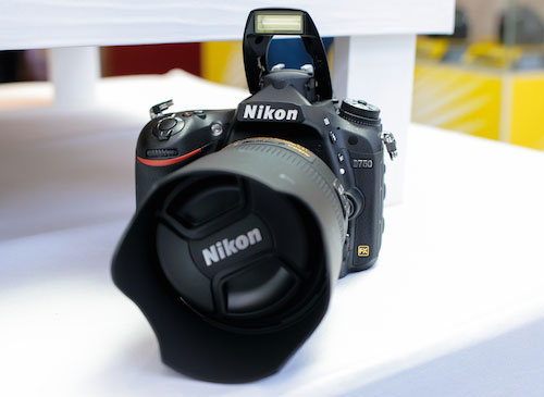 Nikon D750 về Việt Nam giá 55 triệu đồng Nikon D750 về Việt Nam giá 55 triệu đồng
