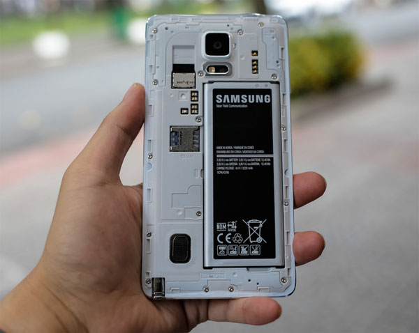 Samsung Galaxy Note 4 về Việt Nam