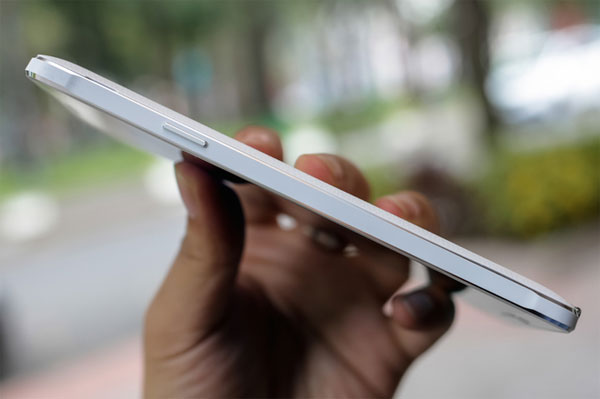 Samsung Galaxy Note 4 về Việt Nam