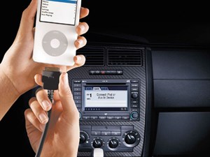 iPod đang trở thành một phần tất yếu trên xe hơi 