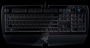 Bàn phím Razer Lycosa Mirror và Arctosa: Ngang tài ngang sức