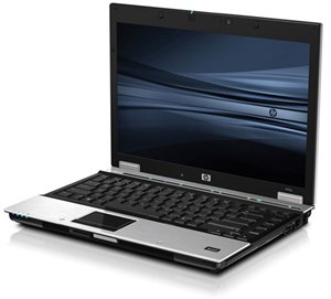 Laptop HP pin 24 tiếng ra mắt tại Việt Nam bằng show thời trang