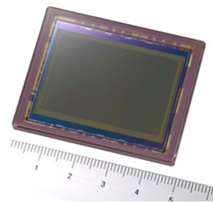 Sony 'rủ' Fujitsu sản xuất cảm biến CMOS