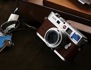 340 triệu đồng cho Leica M9 bọc da đà điểu